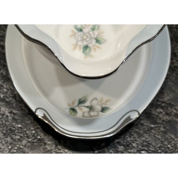 Sheraton Gravy Boat w/Attached Underplate Harmony House Fine China Sears #3250 - Picture 4 of 5